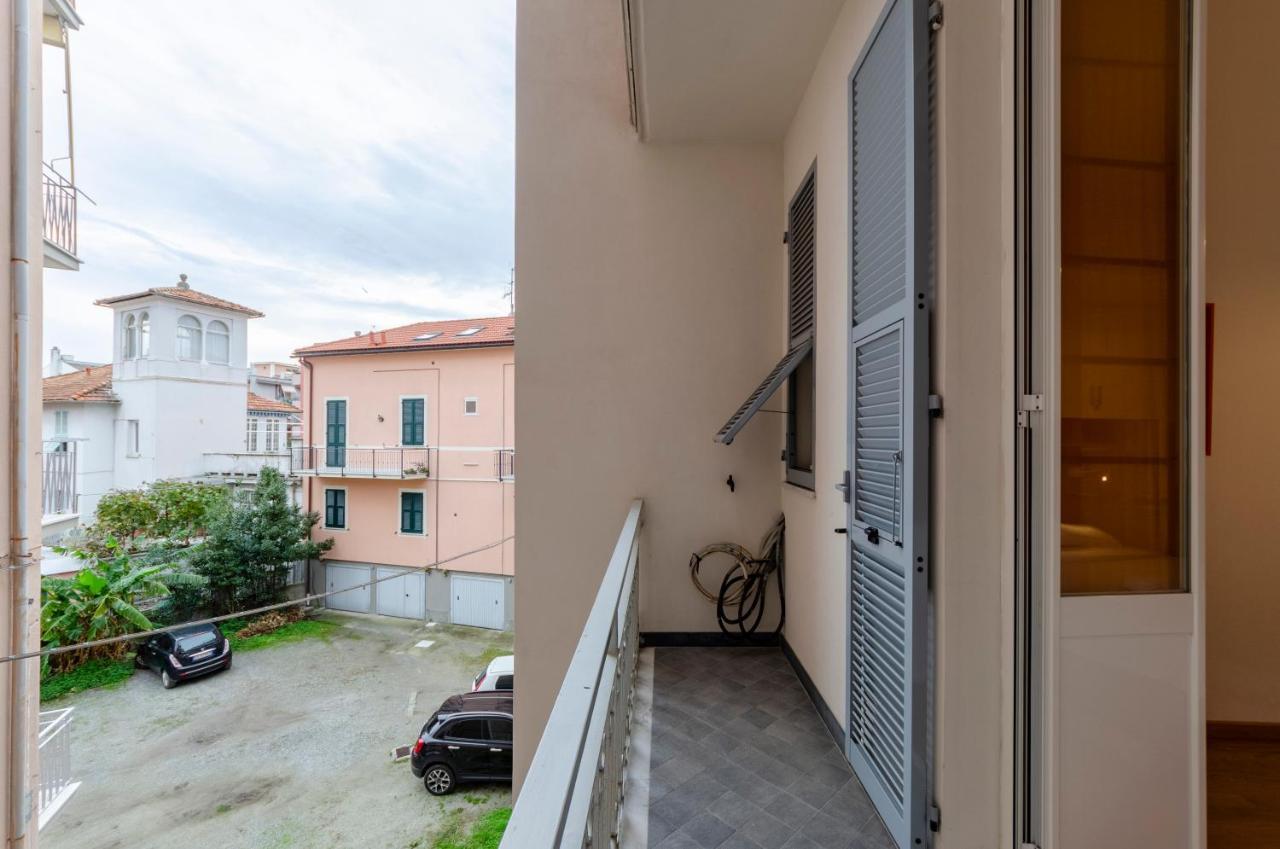 Joivy Apt For 4, Metres From Beach, In Sestri Levante Luaran gambar